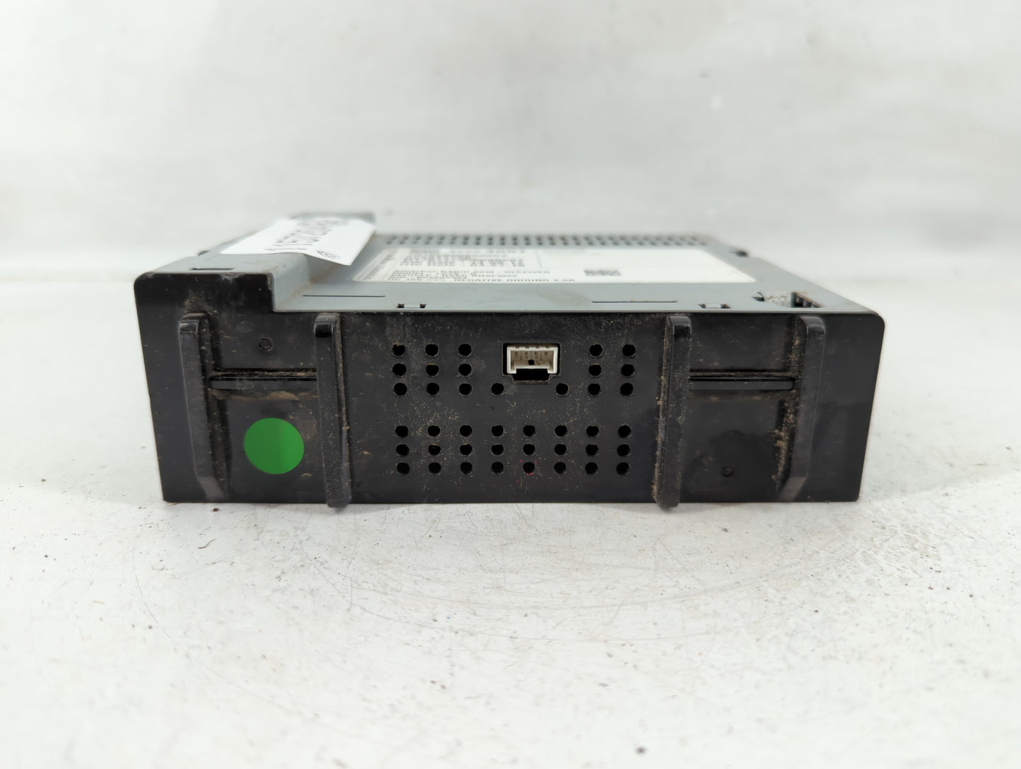 2017-2018 Chevrolet Silverado 1500 Radio AM FM Cd Player Receiver Replacement P/N:42554557 Fits Fits 2017 2018 2019 OEM Used