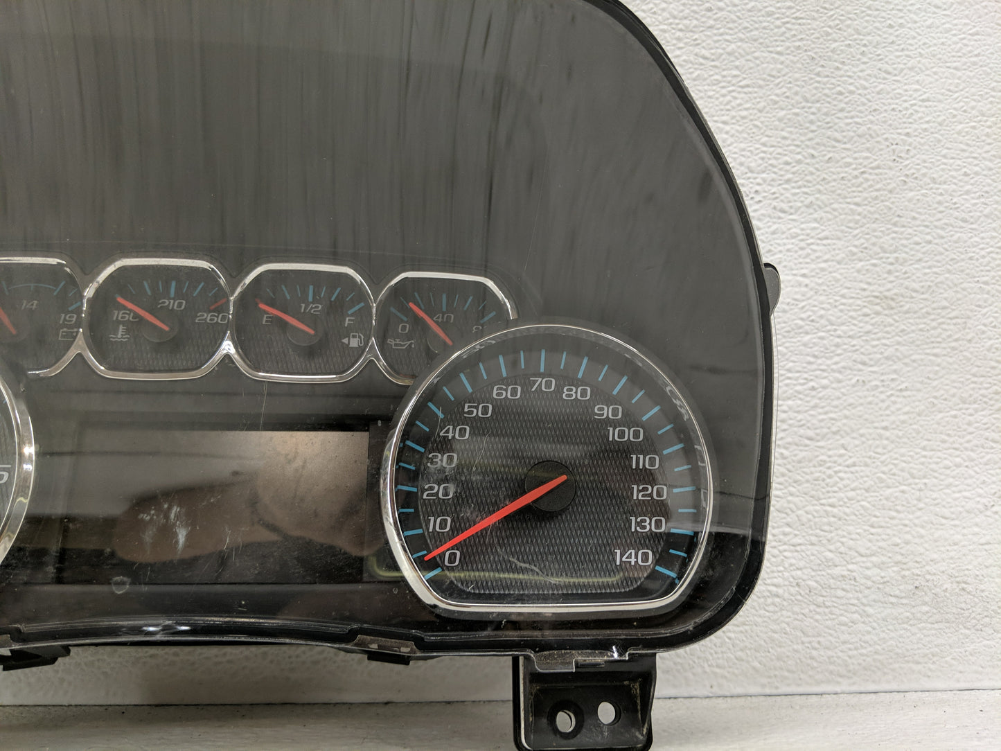 2018-2019 Chevrolet Silverado 1500 Instrument Cluster Speedometer Gauges P/N:6031 Fits Fits 2018 2019 2020 OEM Used Auto Par