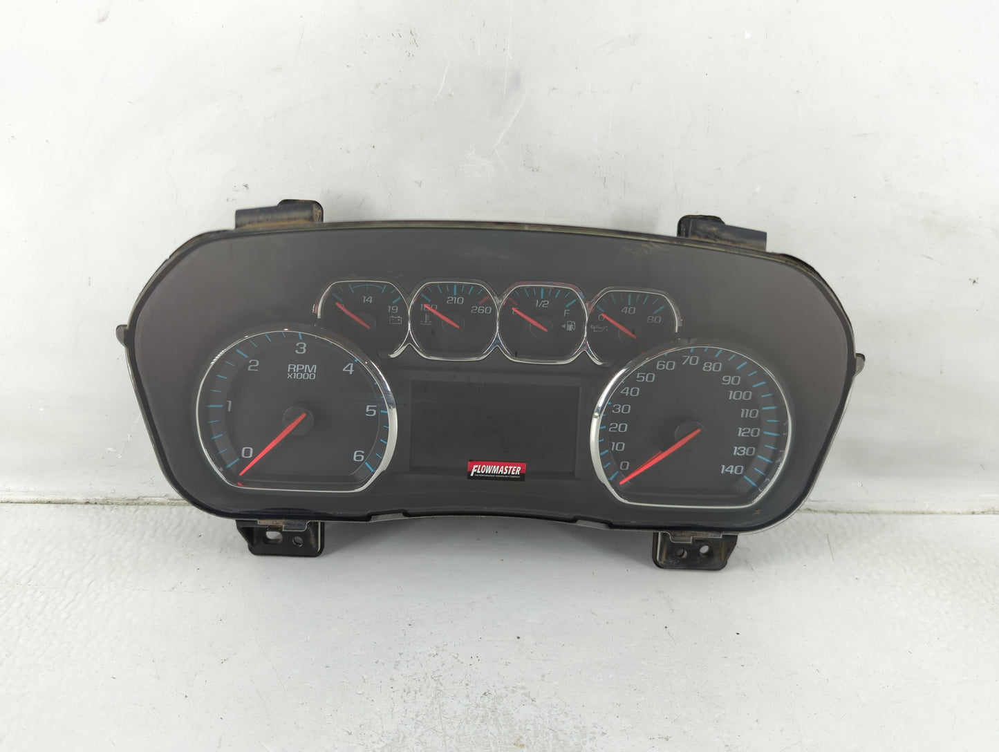 2018-2019 Chevrolet Silverado 1500 Instrument Cluster Speedometer Gauges P/N:84390802 Fits Fits 2018 2019 2020 OEM Used Auto