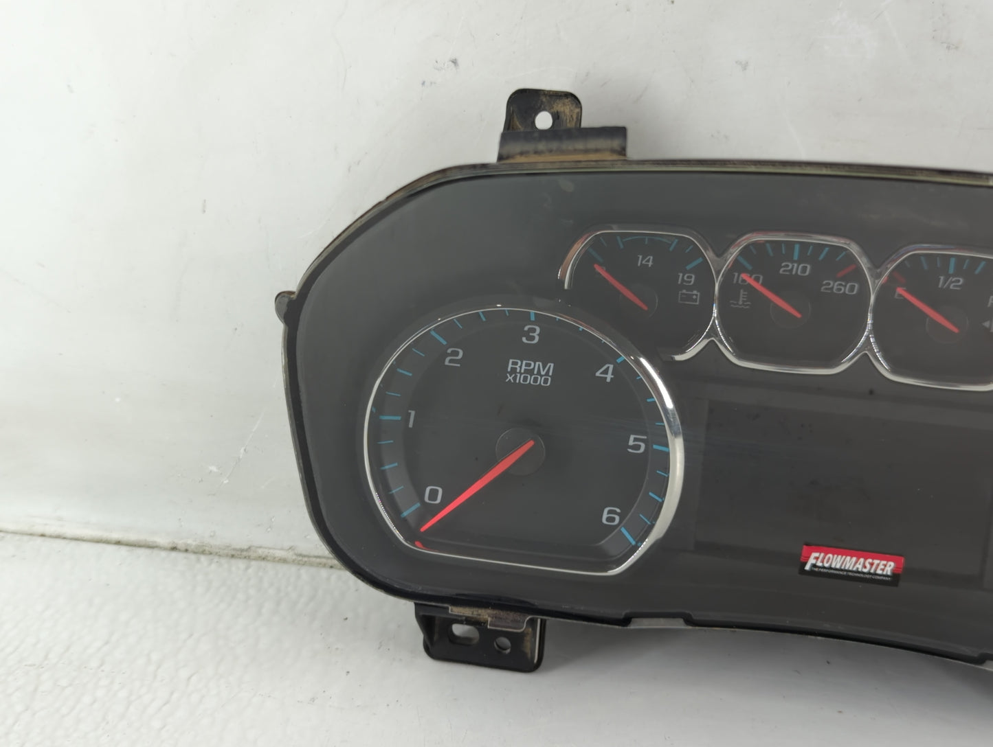 2018-2019 Chevrolet Silverado 1500 Instrument Cluster Speedometer Gauges P/N:84390802 Fits Fits 2018 2019 2020 OEM Used Auto