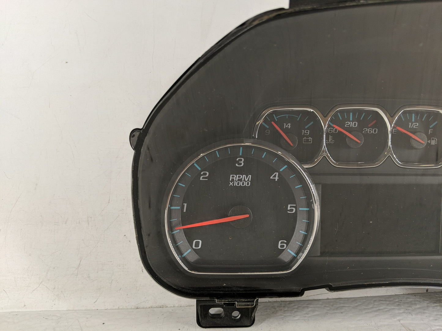 2018-2019 Chevrolet Silverado 1500 Instrument Cluster Speedometer Gauges P/N:84298029 Fits Fits 2018 2019 2020 OEM Used Auto