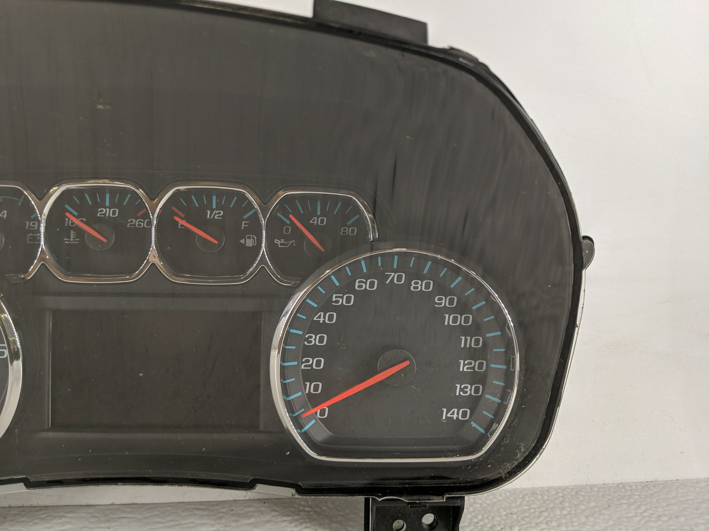 2018-2019 Chevrolet Silverado 1500 Instrument Cluster Speedometer Gauges P/N:84298029 Fits Fits 2018 2019 2020 OEM Used Auto