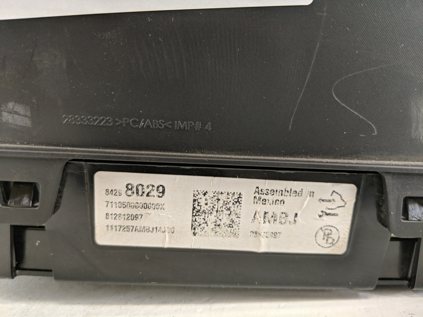 2018-2019 Chevrolet Silverado 1500 Instrument Cluster Speedometer Gauges P/N:84298029 Fits Fits 2018 2019 2020 OEM Used Auto