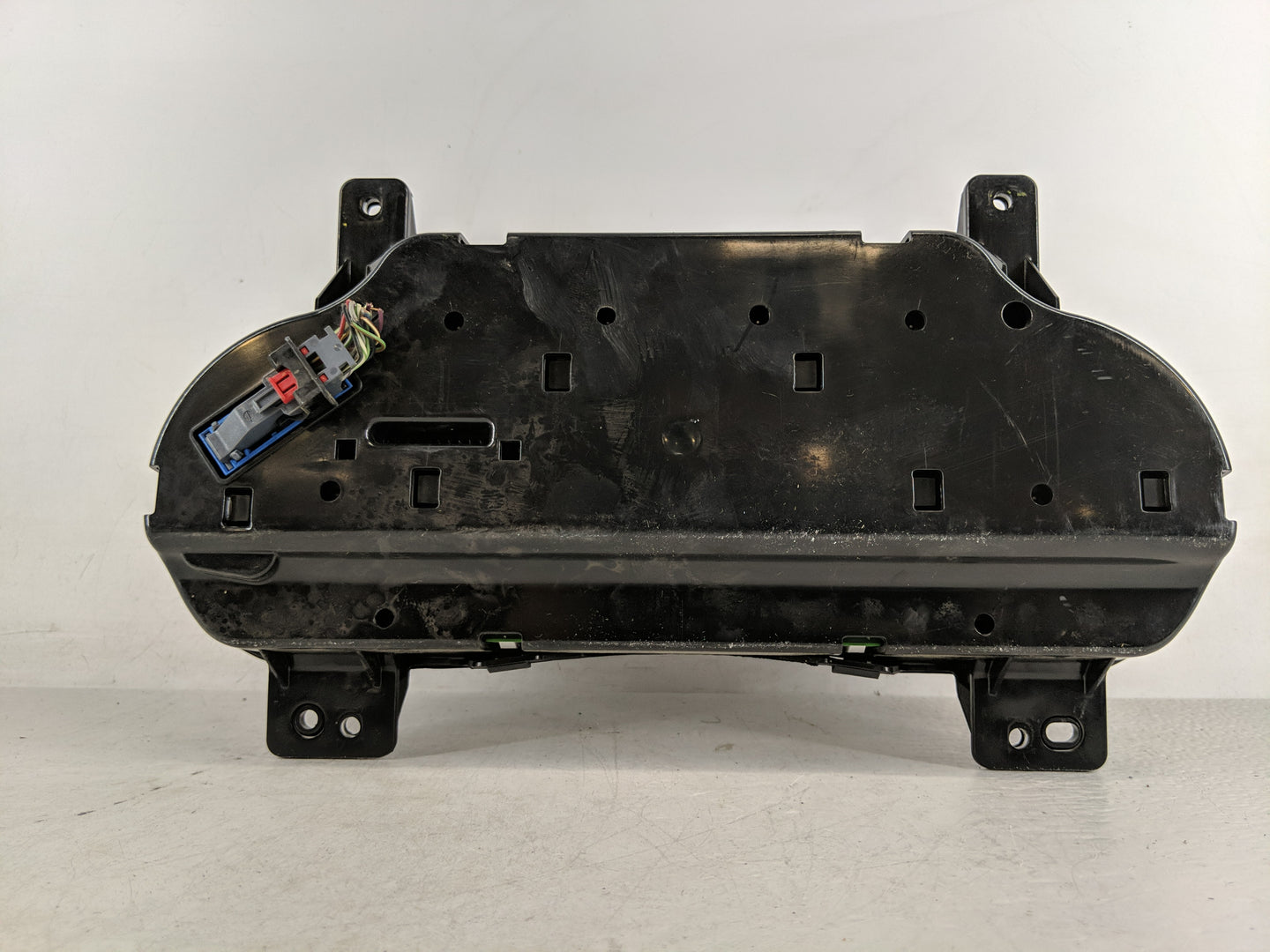 2018-2019 Chevrolet Silverado 1500 Instrument Cluster Speedometer Gauges P/N:84298029 Fits Fits 2018 2019 2020 OEM Used Auto