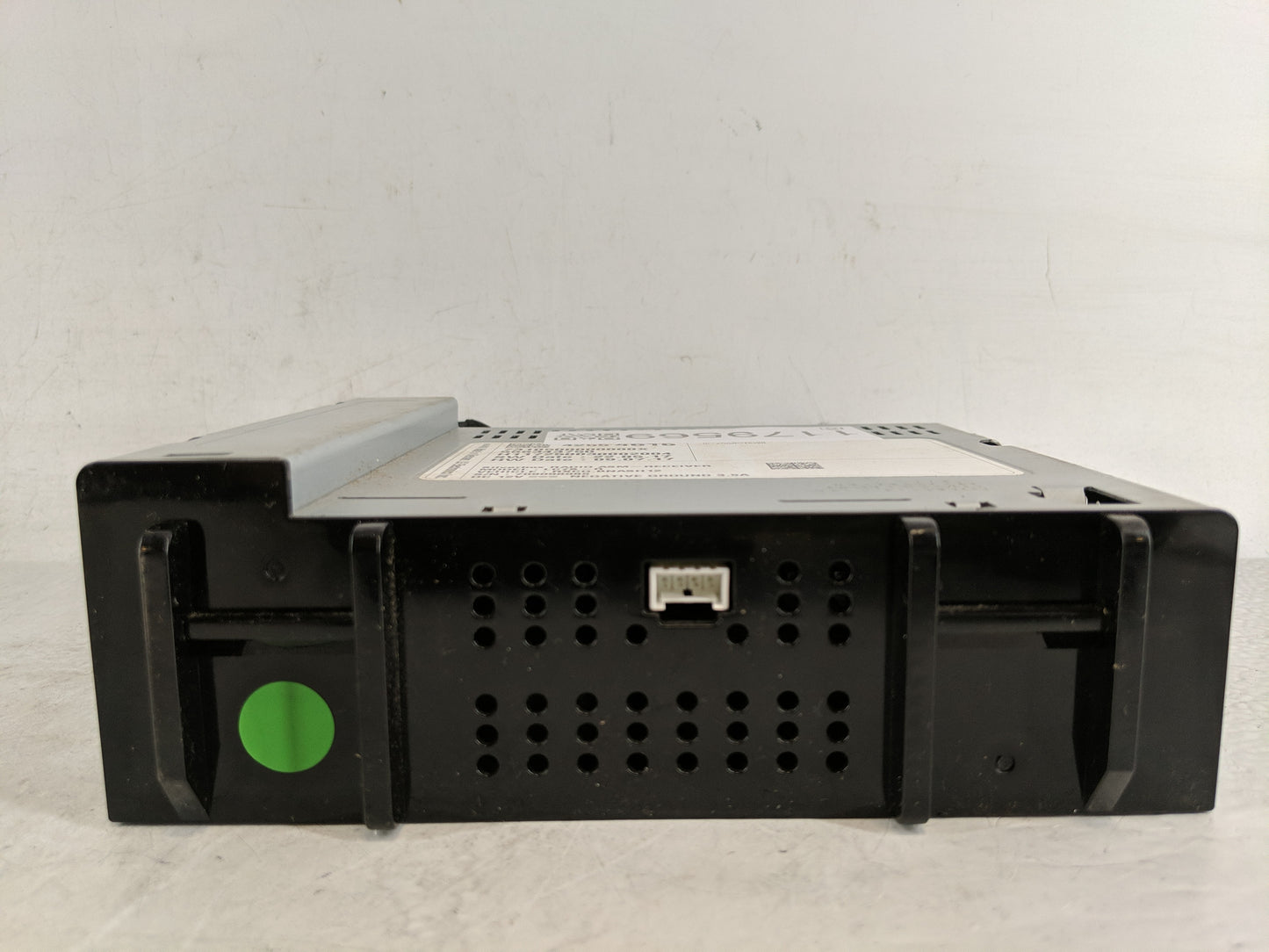 2018 Chevrolet Silverado 1500 Radio AM FM Cd Player Receiver Replacement P/N:42554616 Fits Fits 2019 2020 2021 OEM Used Auto