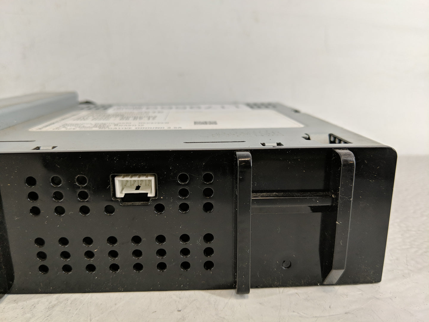 2018 Chevrolet Silverado 1500 Radio AM FM Cd Player Receiver Replacement P/N:42554616 Fits Fits 2019 2020 2021 OEM Used Auto