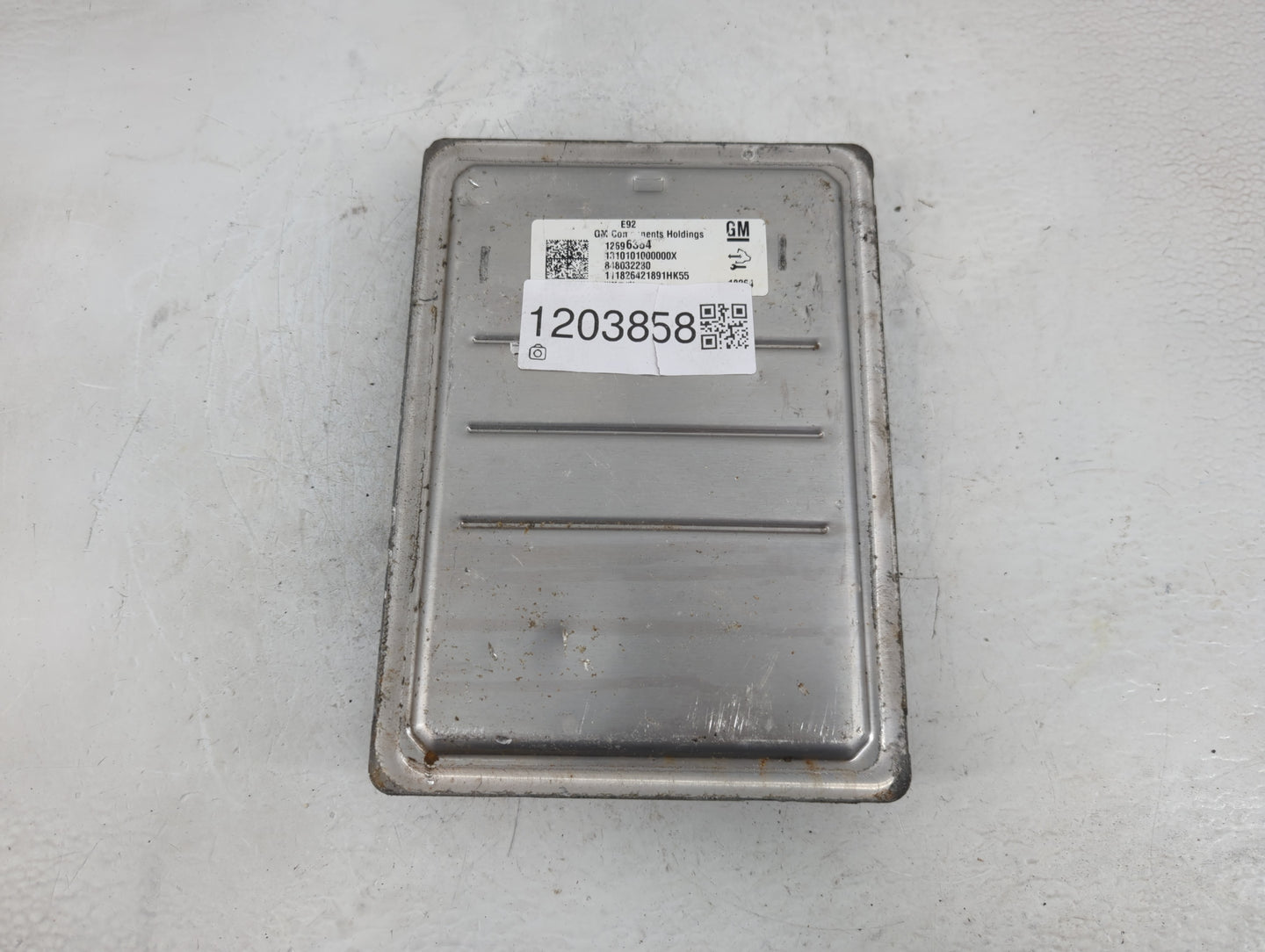 2016-2018 Chevrolet Silverado 1500 PCM Engine Control Computer ECU ECM PCU OEM P/N:12696364 Fits Fits 2016 2017 2018 OEM Use