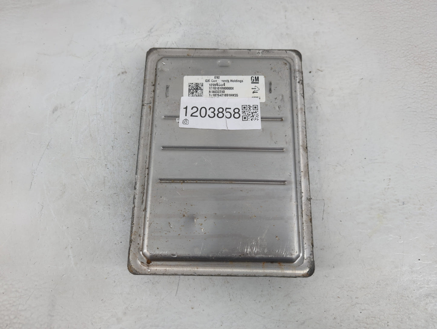 2016-2018 Chevrolet Silverado 1500 PCM Engine Control Computer ECU ECM PCU OEM P/N:12696364 Fits Fits 2016 2017 2018 OEM Use