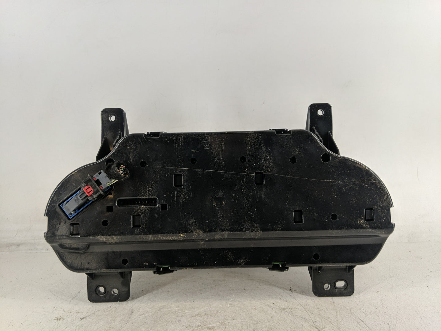 2018-2019 Chevrolet Silverado 1500 Instrument Cluster Speedometer Gauges P/N:84298029 Fits Fits 2018 2019 2020 OEM Used Auto