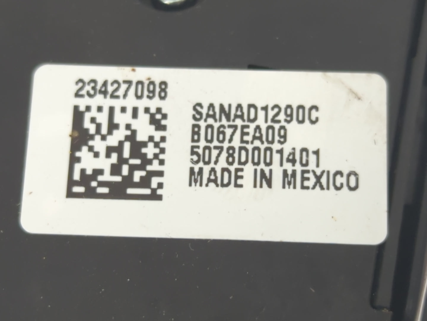 2014-2019 Chevrolet Silverado 1500 Master Power Window Switch Replacement Driver Side Left P/N:7285 B 000891 23154700 Fits O