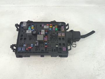 2017-2019 Chevrolet Silverado 1500 Fusebox Fuse Box Panel Relay Module Fits Fits 2017 2018 2019 OEM Used Auto Parts