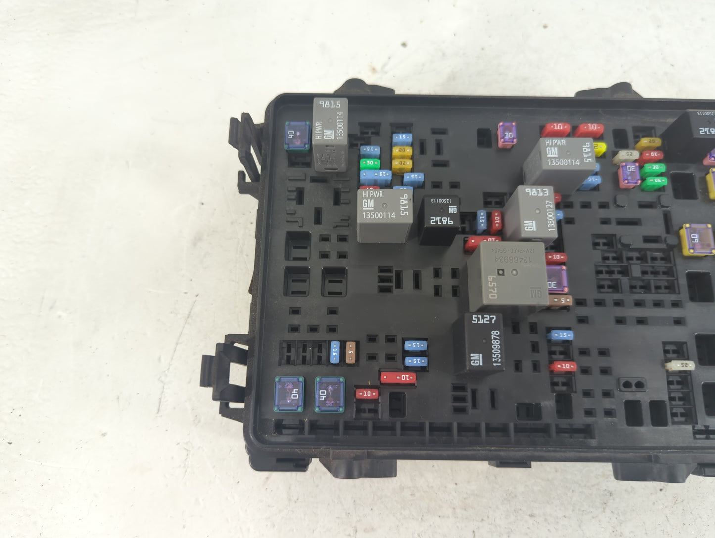 2017-2019 Chevrolet Silverado 1500 Fusebox Fuse Box Panel Relay Module Fits Fits 2017 2018 2019 OEM Used Auto Parts - Oemuse