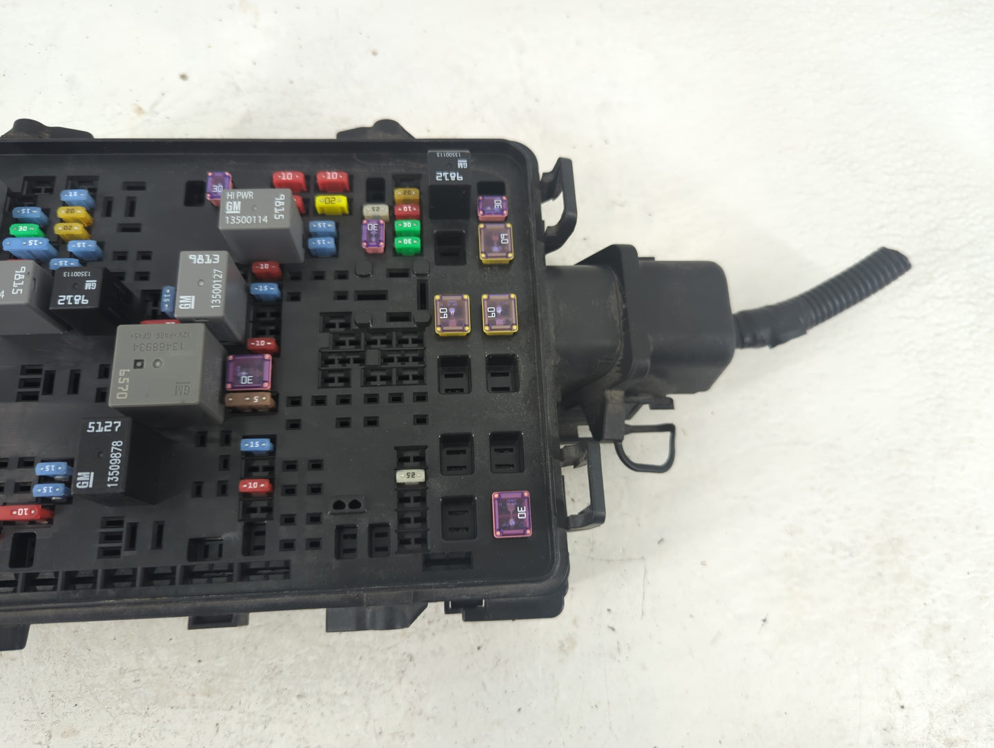 2017-2019 Chevrolet Silverado 1500 Fusebox Fuse Box Panel Relay Module Fits Fits 2017 2018 2019 OEM Used Auto Parts - Oemuse