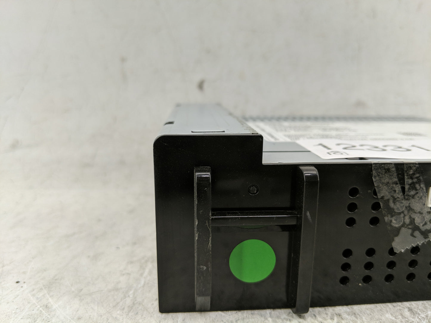 2018 Chevrolet Silverado 1500 Radio AM FM Cd Player Receiver Replacement P/N:42554557 Fits OEM Used Auto Parts - Oemusedauto