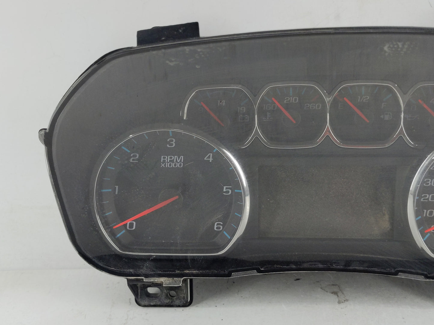2018-2019 Chevrolet Silverado 1500 Instrument Cluster Speedometer Gauges P/N:84390802 Fits Fits 2018 2019 2020 OEM Used Auto