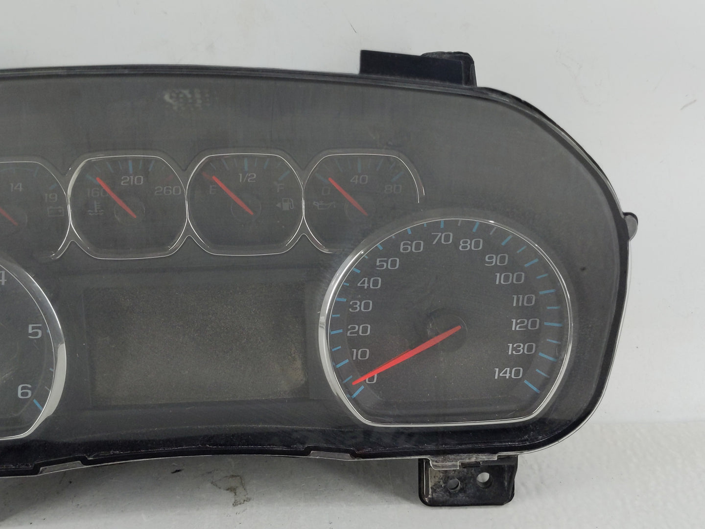2018-2019 Chevrolet Silverado 1500 Instrument Cluster Speedometer Gauges P/N:84390802 Fits Fits 2018 2019 2020 OEM Used Auto