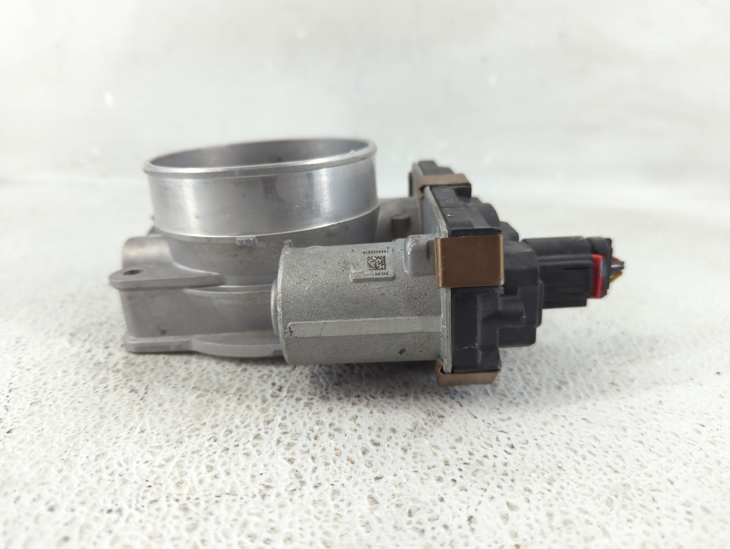 2014-2022 Chevrolet Silverado 1500 Throttle Body P/N:12617792 Fits Fits 2014 2015 2016 2017 2018 2019 2020 2021 2022 OEM Use