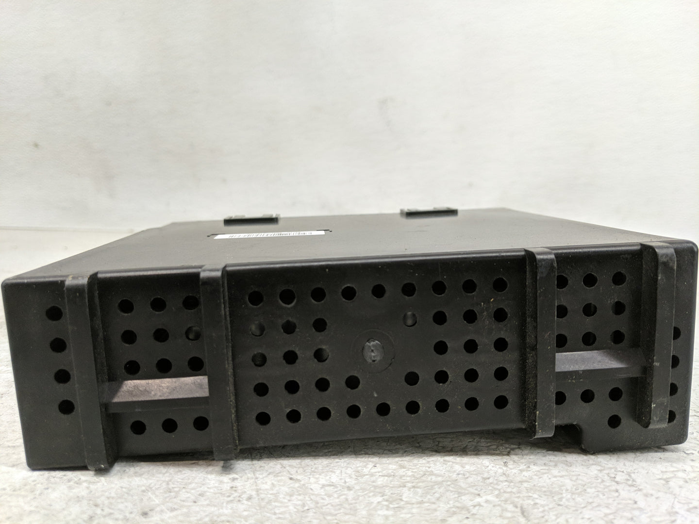 2018 Chevrolet Silverado 1500 Radio AM FM Cd Player Receiver Replacement P/N:84278527 Fits OEM Used Auto Parts - Oemusedauto