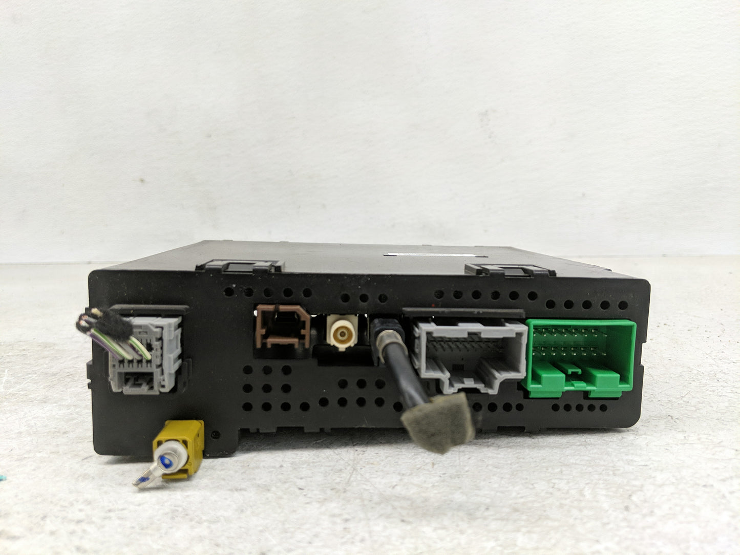 2018 Chevrolet Silverado 1500 Radio AM FM Cd Player Receiver Replacement P/N:84278527 Fits OEM Used Auto Parts - Oemusedauto