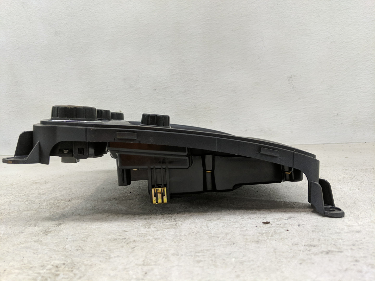 2018 Chevrolet Silverado 1500 Radio AM FM Cd Player Receiver Replacement P/N:84258726 Fits OEM Used Auto Parts - Oemusedauto