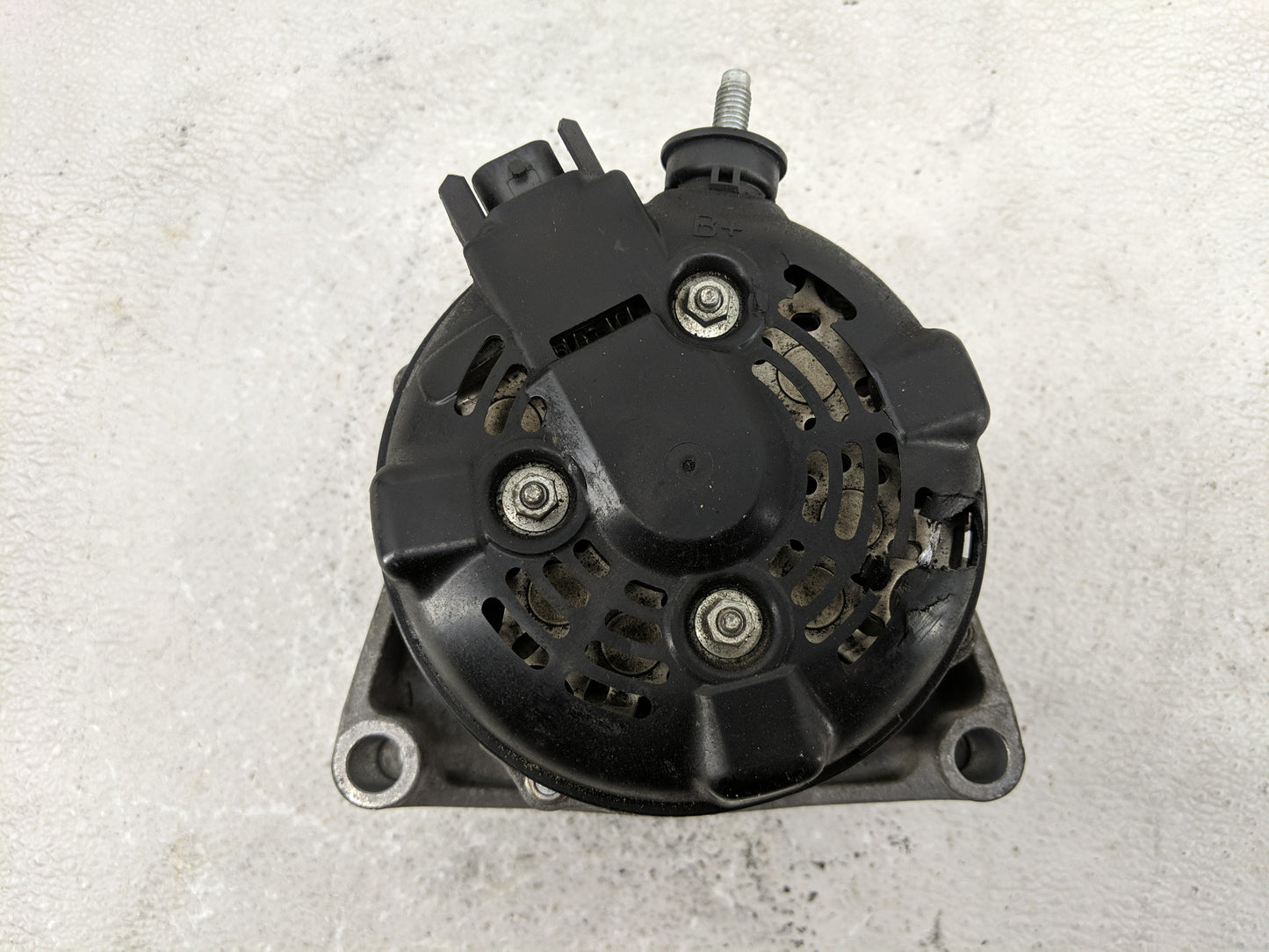 2014-2019 Chevrolet Silverado 1500 Alternator Replacement Generator Charging Assembly Engine OEM P/N:23487089 84143543 Fits 