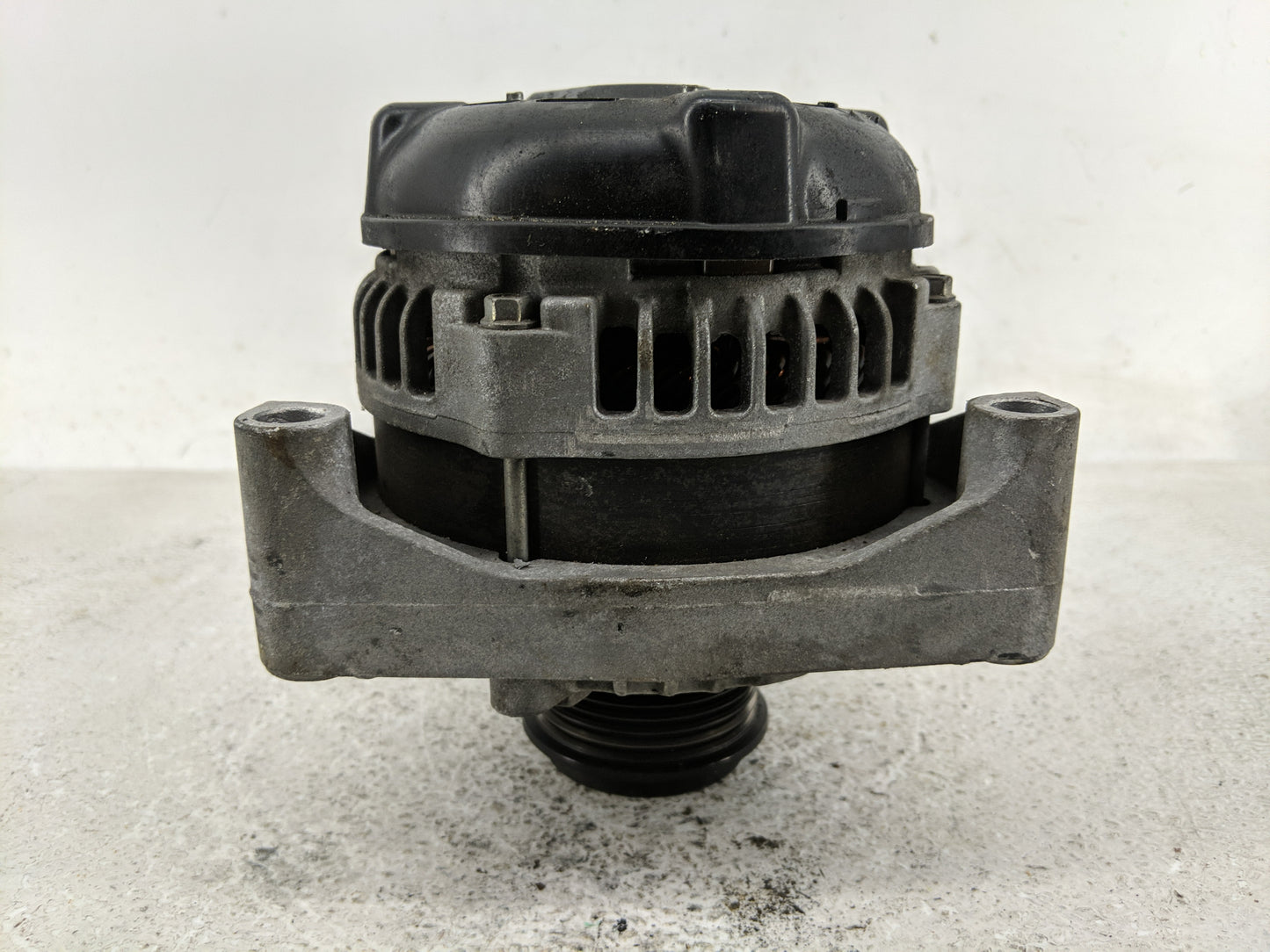 2014-2019 Chevrolet Silverado 1500 Alternator Replacement Generator Charging Assembly Engine OEM P/N:23487089 84143543 Fits 