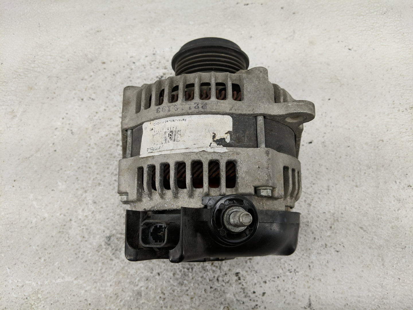 2014-2019 Chevrolet Silverado 1500 Alternator Replacement Generator Charging Assembly Engine OEM P/N:84143543 Fits OEM Used 
