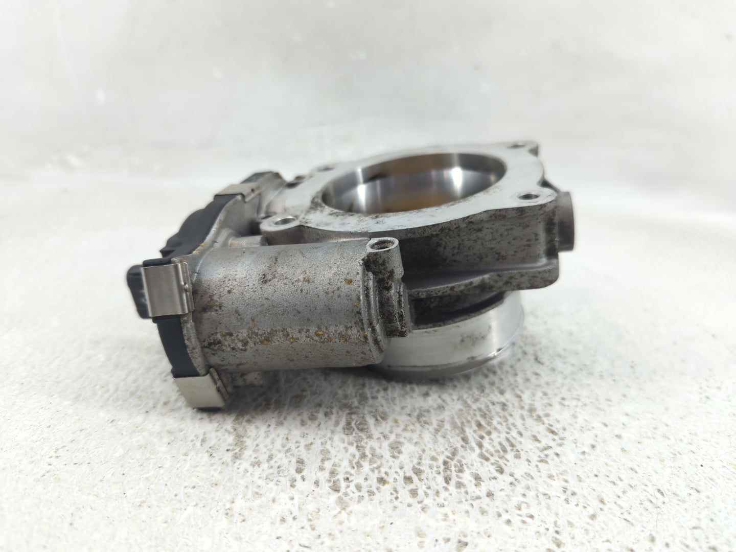 2018 Chevrolet Silverado 1500 Throttle Body P/N:12676296AA RME59-350 Fits Fits 2016 2017 2019 2020 2021 2022 OEM Used Auto P
