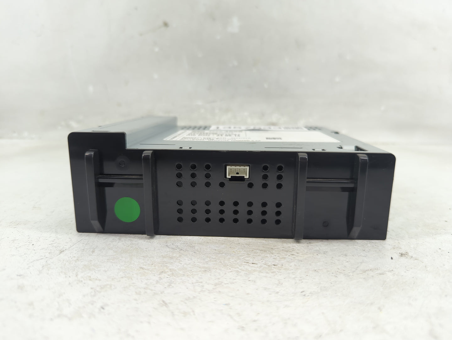 2018 Chevrolet Silverado 1500 Radio AM FM Cd Player Receiver Replacement P/N:555343750 42554558 Fits Fits 2019 OEM Used Auto