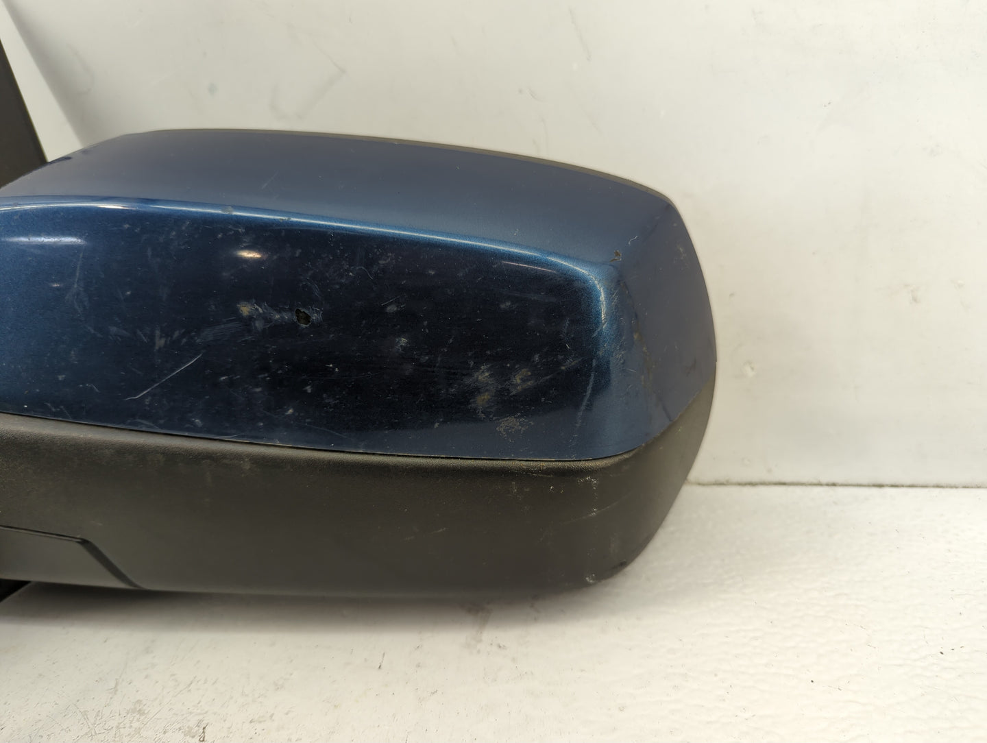 2014-2019 Chevrolet Silverado 1500 Passenger Side View Mirror - Right Door Mirror OEM Used - Oemusedautoparts1.com