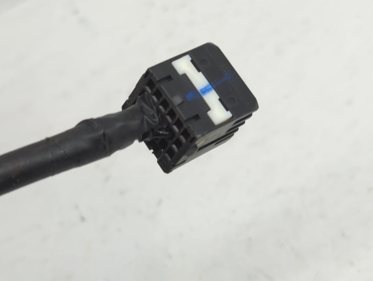 2014-2019 Chevrolet Silverado 1500 Passenger Side View Mirror - Right Door Mirror OEM Used - Oemusedautoparts1.com