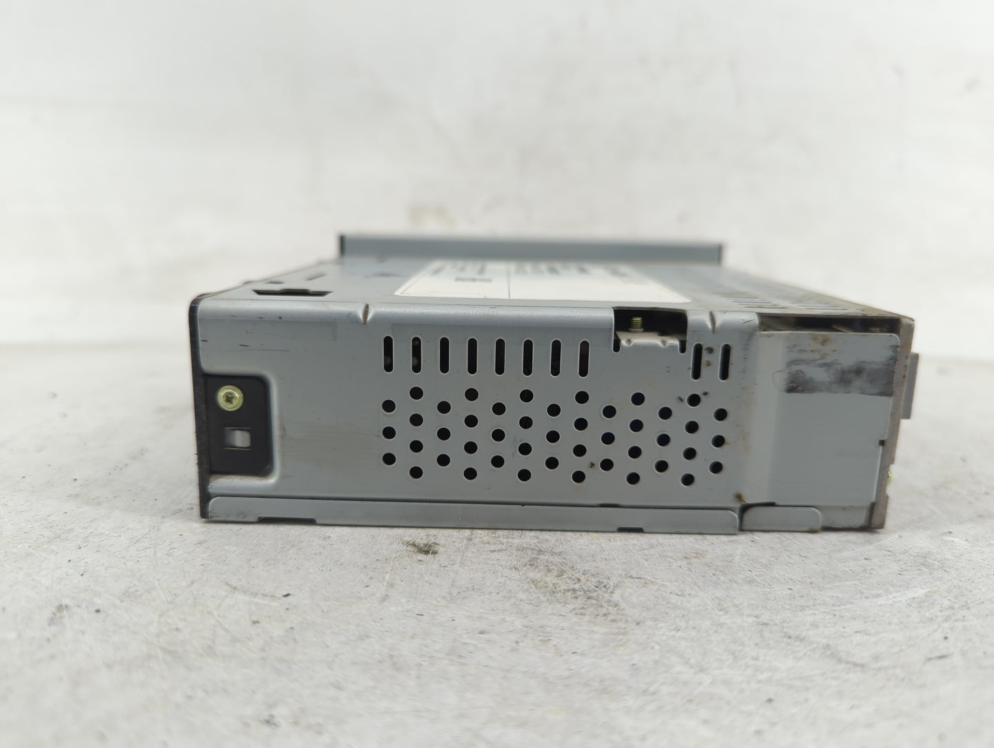 2018 Chevrolet Silverado 1500 Radio AM FM Cd Player Receiver Replacement P/N:42554616 Fits Fits 2019 2020 2021 OEM Used Auto