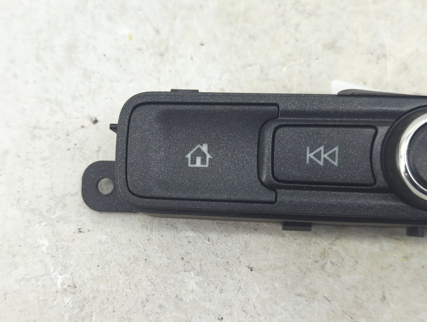 2016-2019 Chevrolet Silverado 1500 Radio AM FM Cd Player Receiver Replacement P/N:42516646 555343750 Fits Fits 2016 2017 201