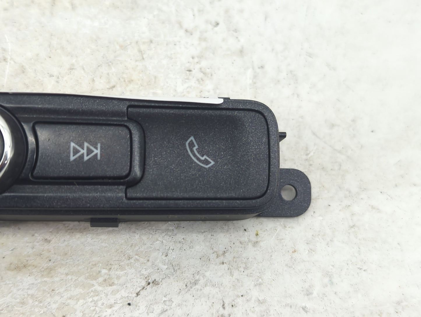 2016-2019 Chevrolet Silverado 1500 Radio AM FM Cd Player Receiver Replacement P/N:42516646 555343750 Fits Fits 2016 2017 201