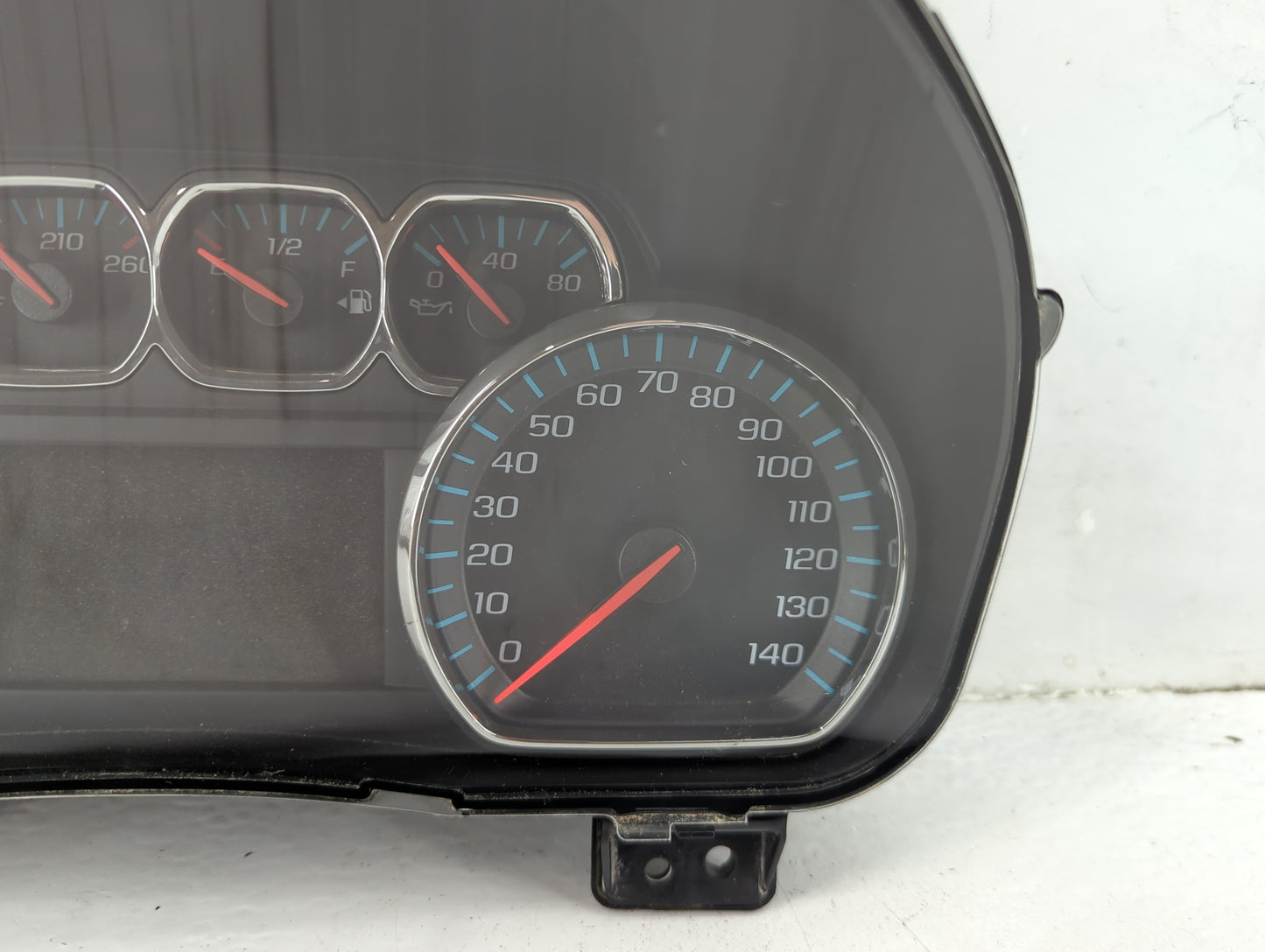 2018-2019 Chevrolet Silverado 1500 Instrument Cluster Speedometer Gauges P/N:84298029 Fits Fits 2018 2019 2020 OEM Used Auto