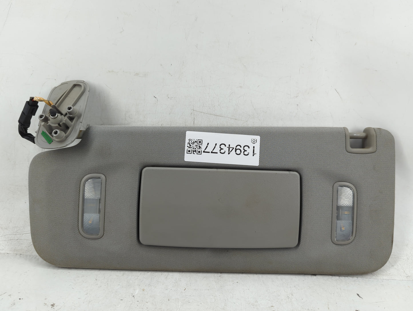 2014-2019 Chevrolet Silverado 1500 Sun Visor Shade Replacement Driver Left Mirror Fits Fits 2014 2015 2016 2017 2018 2019 OE