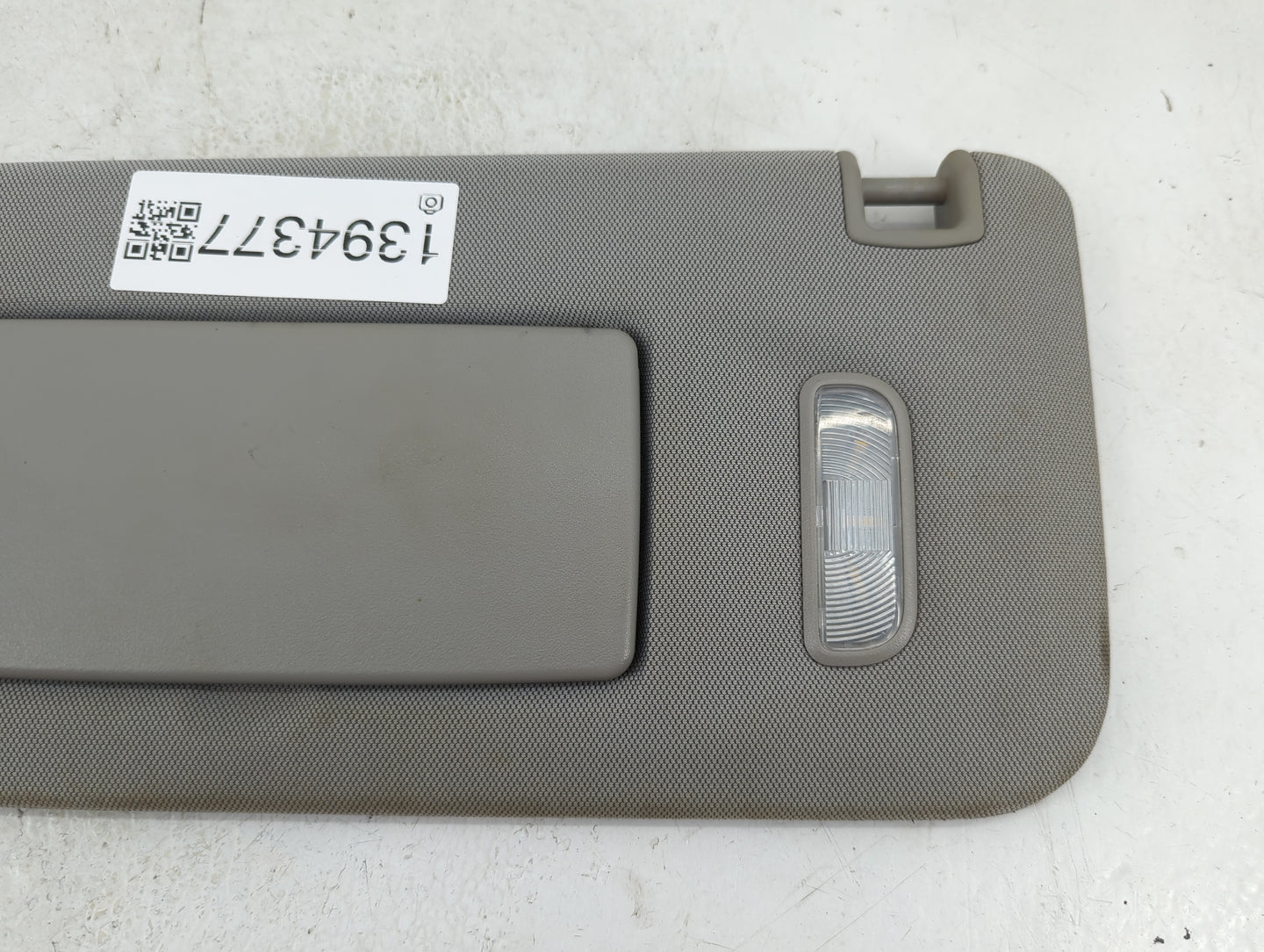 2014-2019 Chevrolet Silverado 1500 Sun Visor Shade Replacement Driver Left Mirror Fits Fits 2014 2015 2016 2017 2018 2019 OE