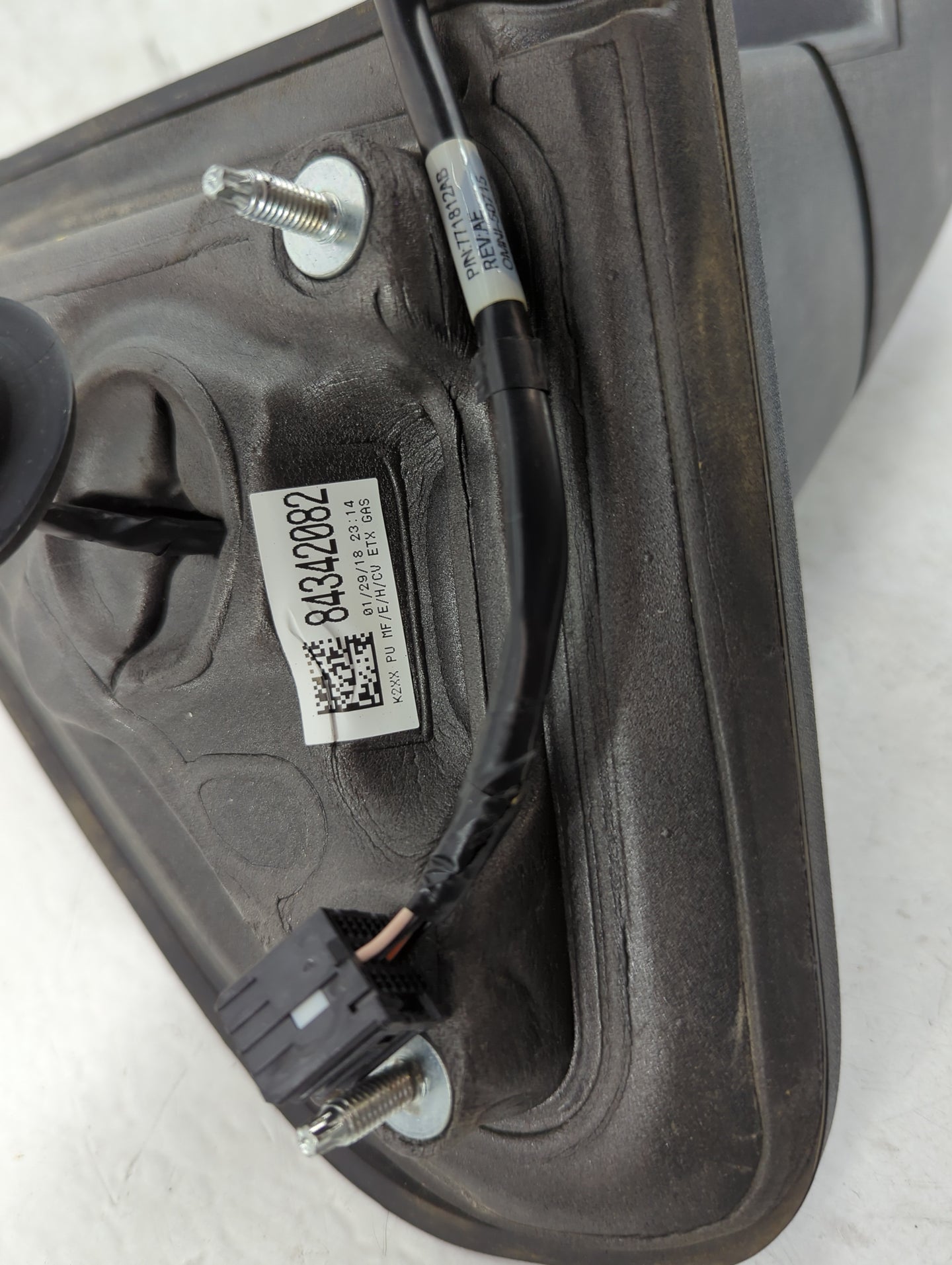 2014-2019 Chevrolet Silverado 1500 Passenger Side View Mirror - Right Door Mirror OEM Used - Oemusedautoparts1.com