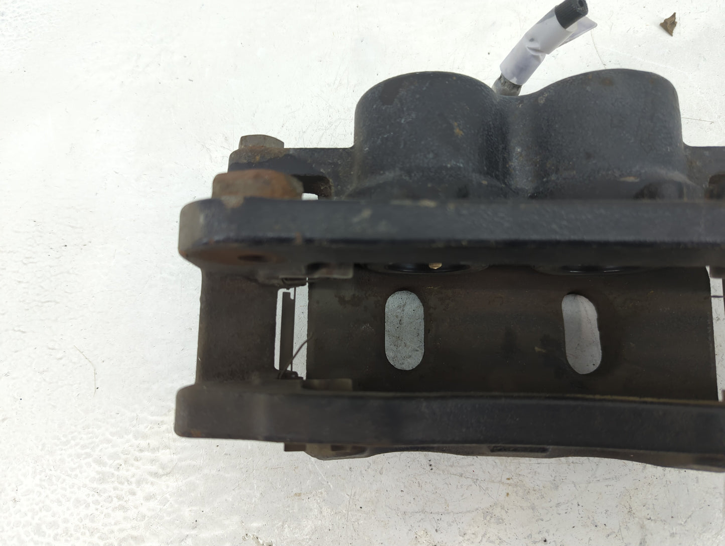 2007-2019 Chevrolet Silverado 1500 Front Passenger Right Brake Caliper - Oemusedautoparts1.com