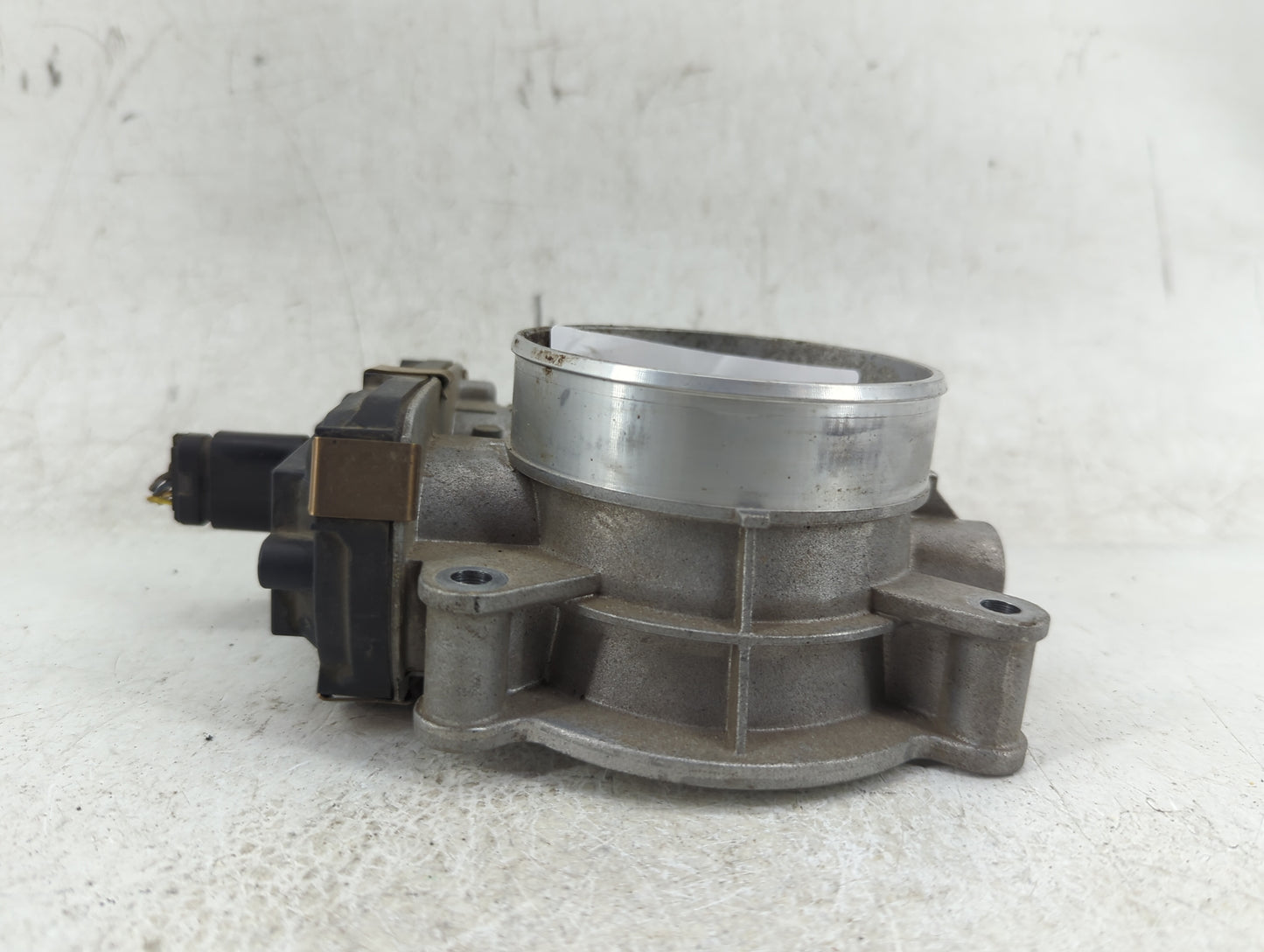 2014-2022 Chevrolet Silverado 1500 Throttle Body P/N:12678224 Fits Fits 2014 2015 2016 2017 2018 2019 2020 2021 2022 OEM Use