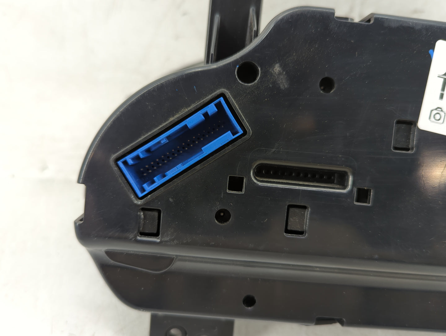 2018-2019 Chevrolet Silverado 1500 Instrument Cluster Speedometer Gauges P/N:84298029 Fits Fits 2018 2019 2020 OEM Used Auto