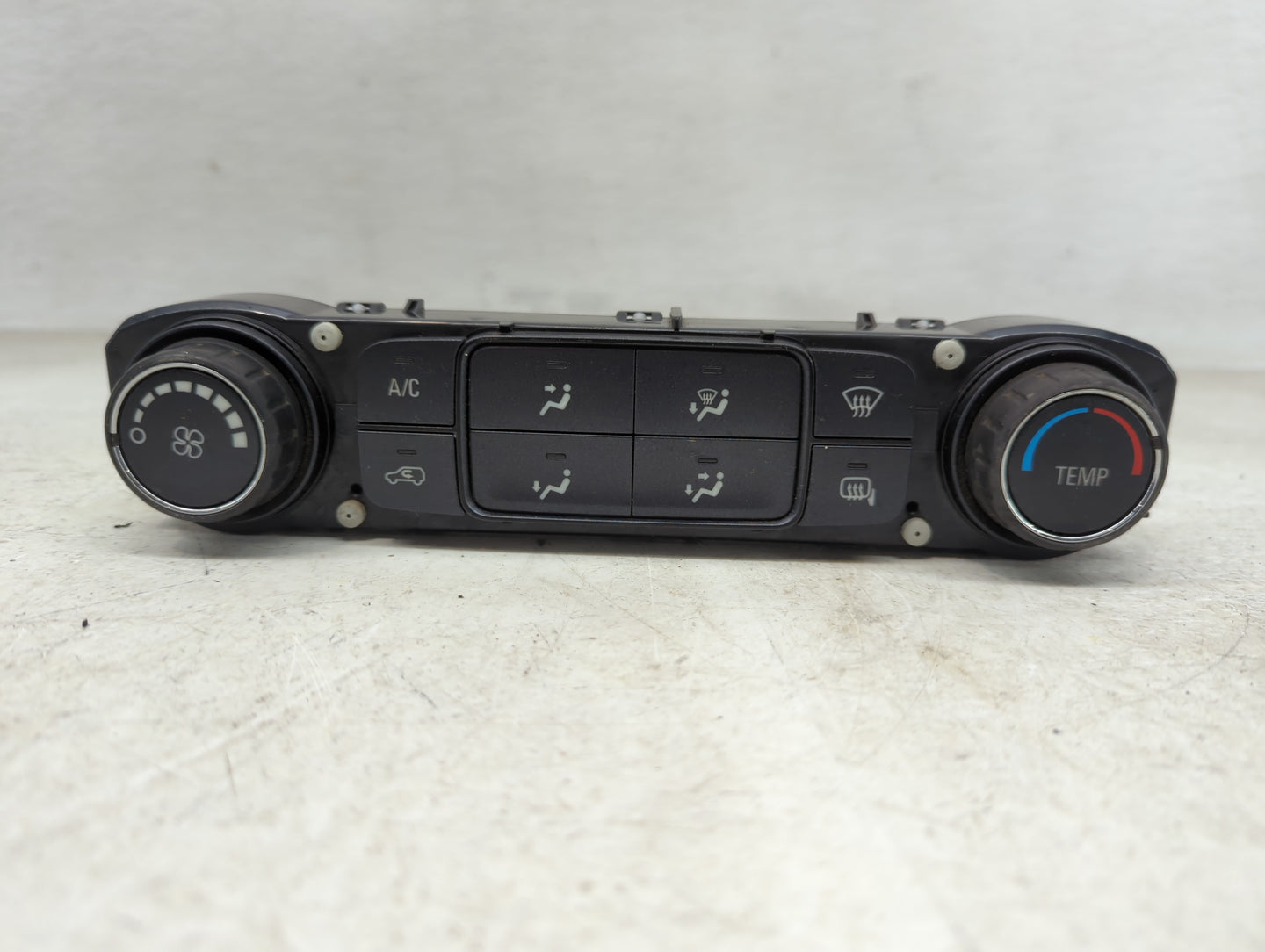 2014-2019 Chevrolet Silverado 1500 Climate Control Module Temperature AC/Heater Replacement P/N:84164475 Fits OEM Used Auto 