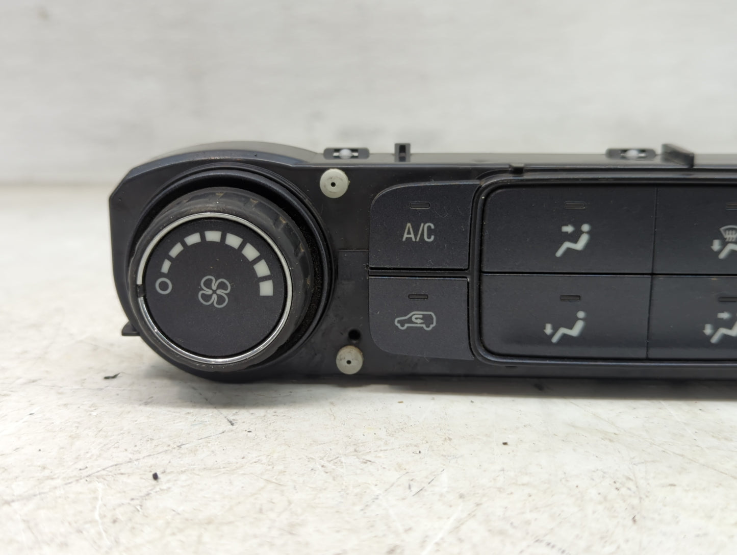 2014-2019 Chevrolet Silverado 1500 Climate Control Module Temperature AC/Heater Replacement P/N:84164475 Fits OEM Used Auto 
