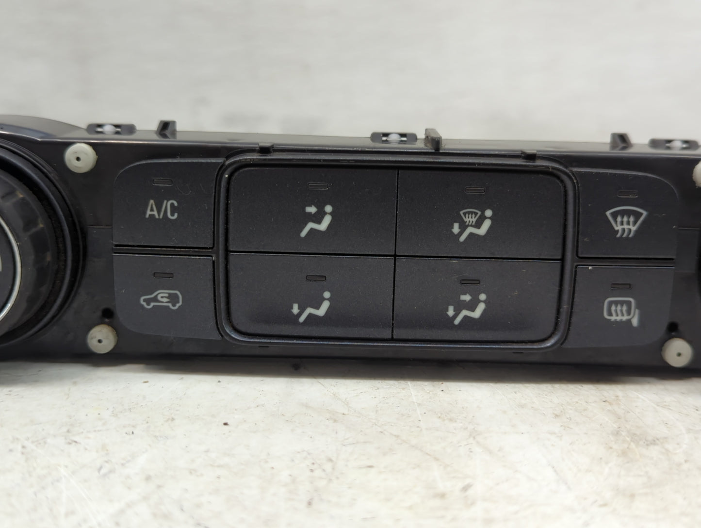 2014-2019 Chevrolet Silverado 1500 Climate Control Module Temperature AC/Heater Replacement P/N:84164475 Fits OEM Used Auto 