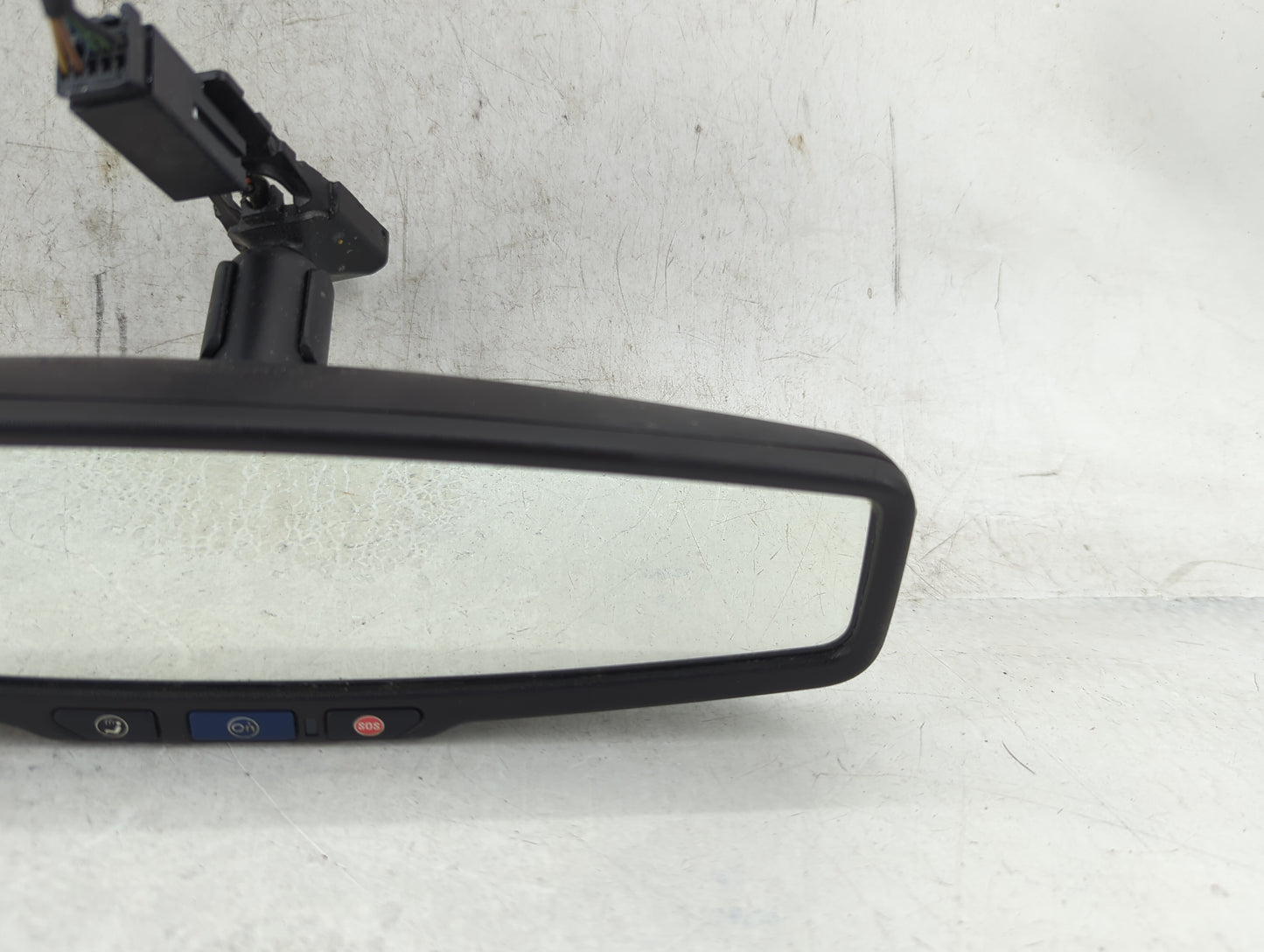 2014-2019 Chevrolet Silverado 1500 Interior Rear View Mirror Replacement OEM P/N:E11026392 E11046392 Fits OEM Used Auto Part