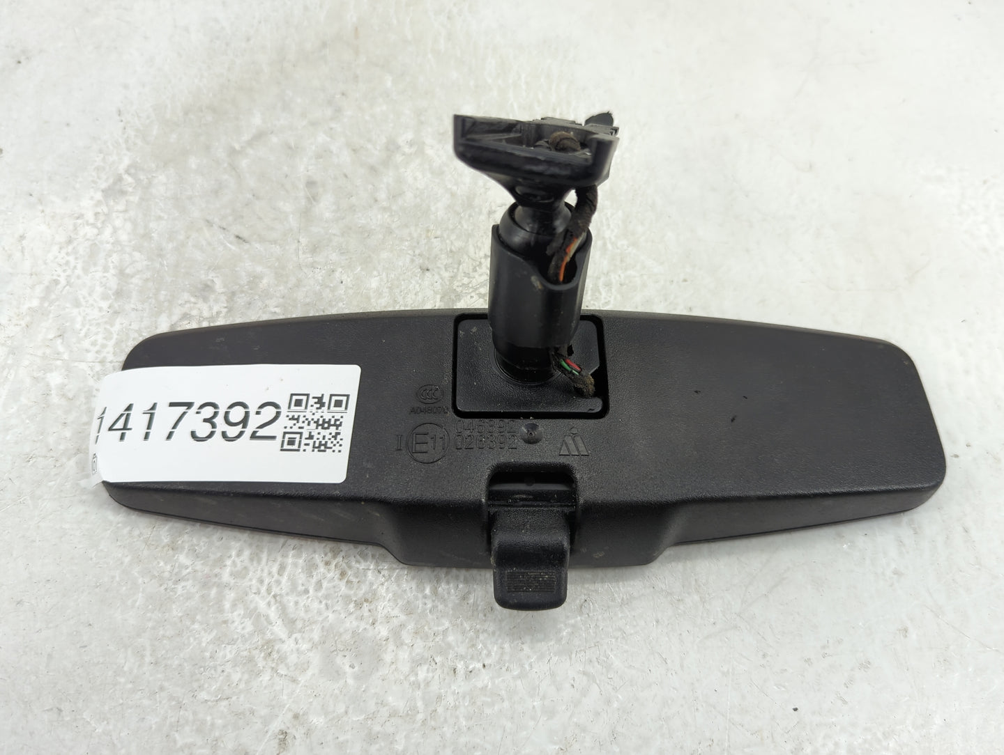 2014-2019 Chevrolet Silverado 1500 Interior Rear View Mirror Replacement OEM P/N:E11026392 E11046392 Fits OEM Used Auto Part