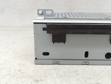 2017-2018 Chevrolet Silverado 1500 Radio AM FM Cd Player Receiver Replacement P/N:FM5T-19C107-HA Fits Fits 2017 2018 2019 OEM Used Auto Parts