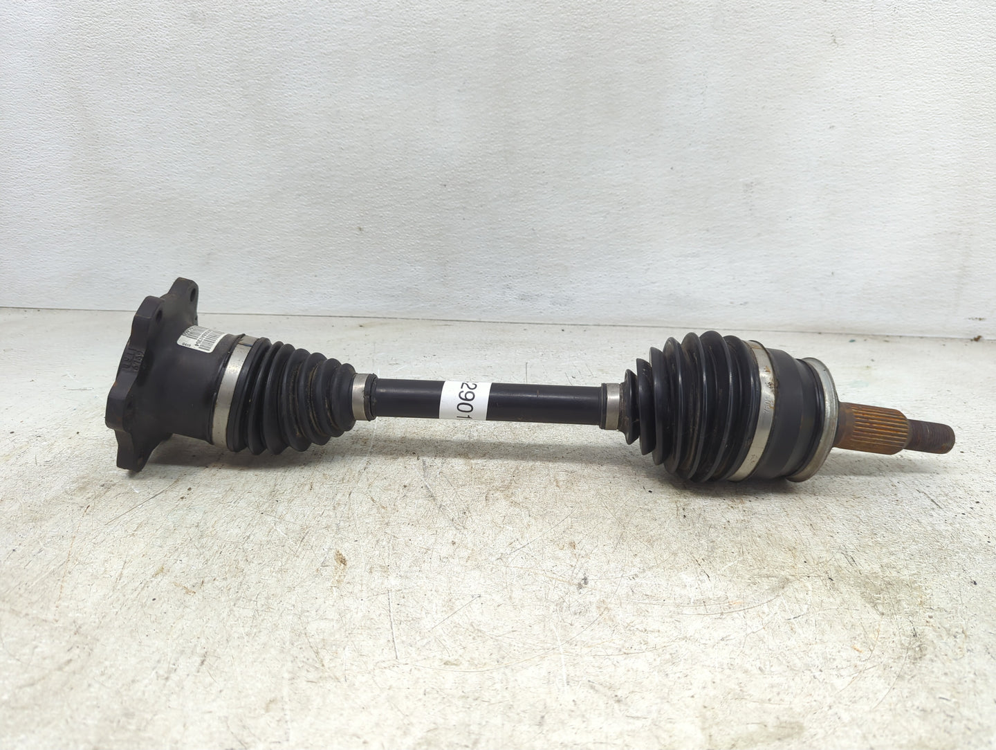 2014-2019 Chevrolet Silverado 1500 Axle Shaft Front Driver Cv C/v - Oemusedautoparts1.com