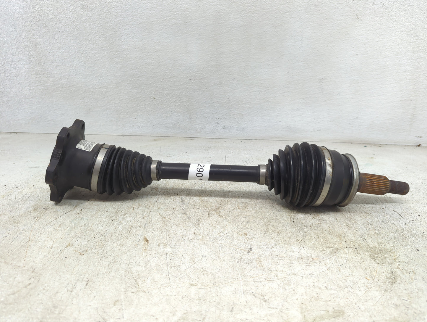 2014-2019 Chevrolet Silverado 1500 Axle Shaft Front Driver Cv C/v - Oemusedautoparts1.com