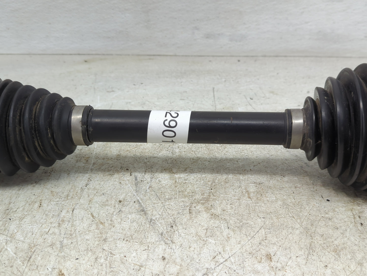 2014-2019 Chevrolet Silverado 1500 Axle Shaft Front Driver Cv C/v - Oemusedautoparts1.com